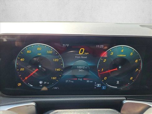 Used 2023 Mercedes-Benz GLB 250 4MATIC w/ Premium Package image 20