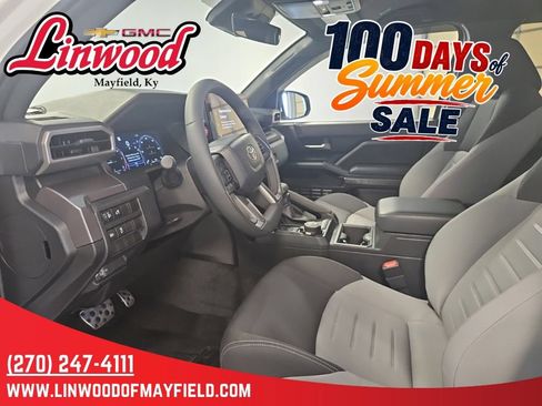 Used 2026 Toyota Tacoma TRD Sport AWD/4WD image 12