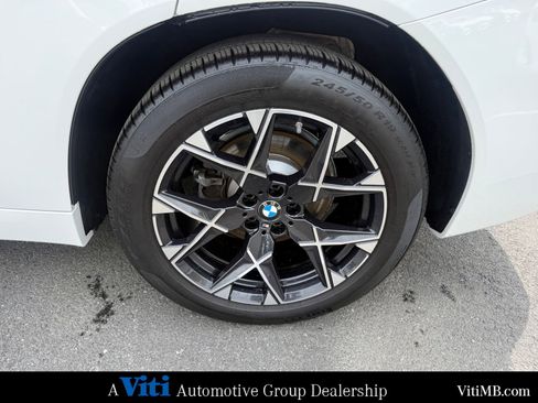 Used 2025 BMW X3 xDrive30 AWD/4WD image 13