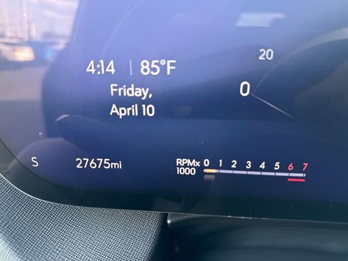 Used 2025 Buick Enclave Sport Touring image 18