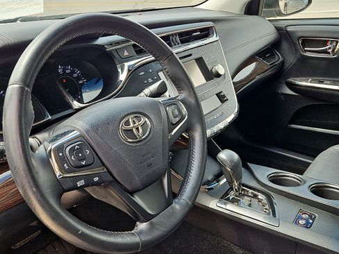 Used 2014 Toyota Avalon XLE FWD image 8