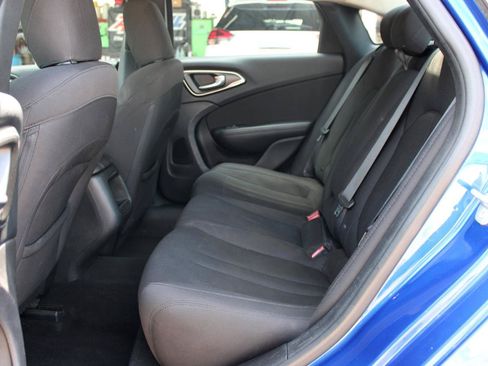 Used 2016 Chrysler 200 Limited FWD image 36