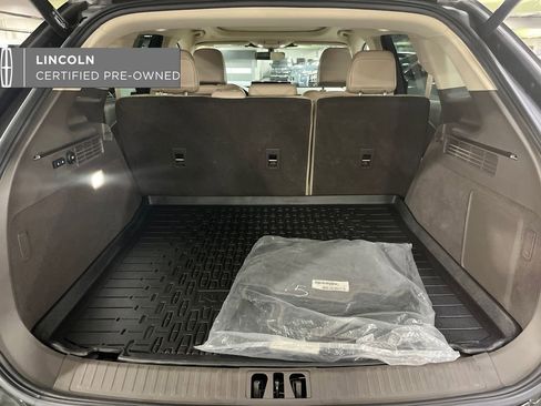 Used 2022 Lincoln Nautilus Reserve AWD/4WD image 25