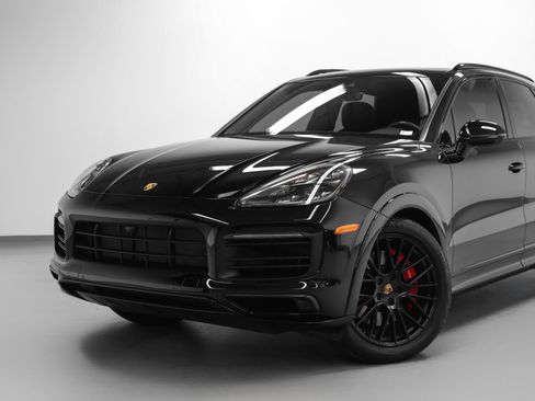 Certified 2021 Porsche Cayenne GTS AWD/4WD image 7