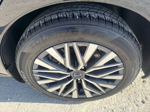 Used 2024 Nissan Altima 2.5 SV FWD image 22