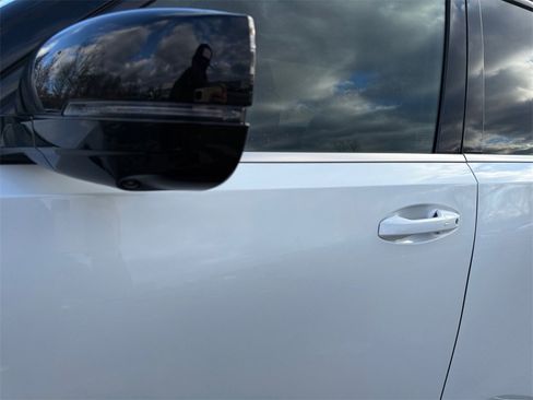 New 2026 Nissan Armada Platinum Reserve image 19