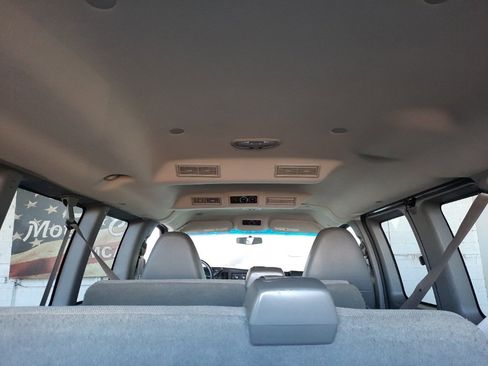 Used 2014 Chevrolet Express 2500 LS image 21
