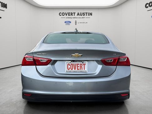 Used 2025 Chevrolet Malibu LT image 4