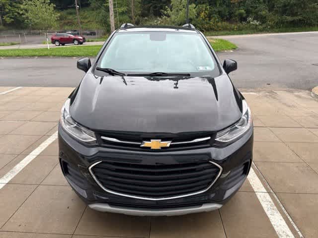 Used 2019 Chevrolet Trax LT w/ LT Convenience Package AWD/4WD image 2