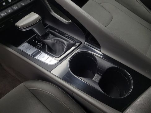 Used 2022 Hyundai Elantra SEL w/ Convenience Package image 26