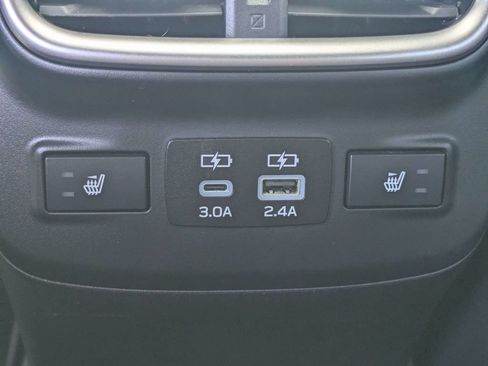 Used 2023 Subaru Outback Touring AWD/4WD image 15