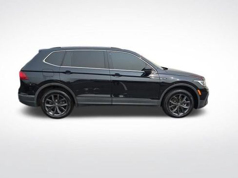 Used 2023 Volkswagen Tiguan SE AWD/4WD image 6