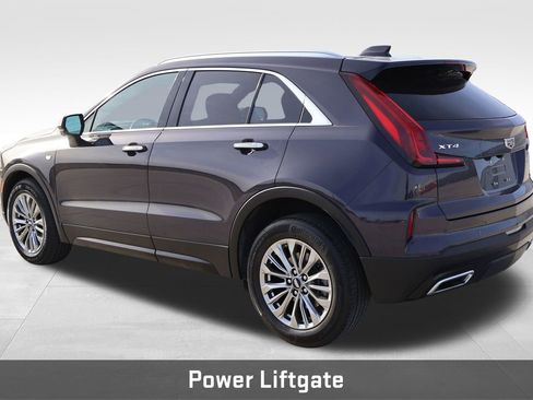 Used 2025 Cadillac XT4 Premium Luxury image 10