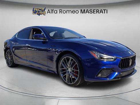 Used 2022 Maserati Ghibli Modena Q4 image 8