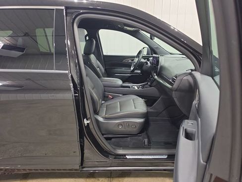 Used 2026 Chevrolet Traverse High Country w/ LPO, Floor Liner Package AWD/4WD image 31