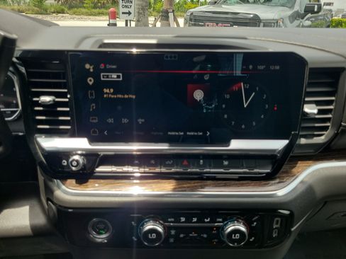 Used 2023 GMC Sierra 1500 Elevation RWD image 19