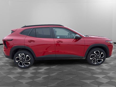 New 2026 Chevrolet Trax RS w/ Driver Confidence Package FWD image 5