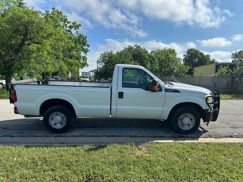 Used 2015 Ford F250 XL w/ Power Equipment Group RWD image 1