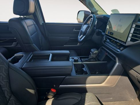 Used 2024 Toyota Tundra Limited AWD/4WD image 15