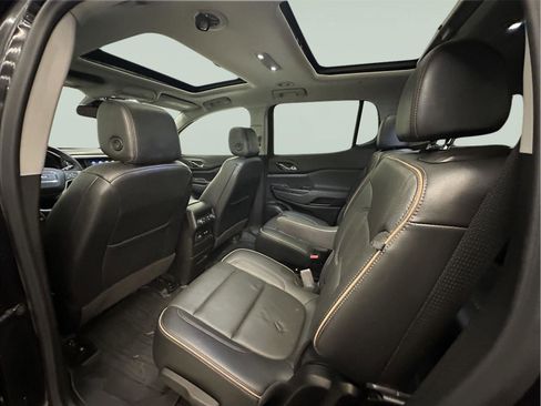 Certified 2023 GMC Acadia AT4 w/ Preferred Package image 25
