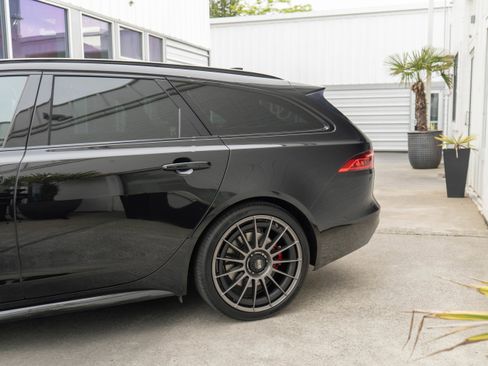 Used 2018 Jaguar XF S AWD/4WD image 5