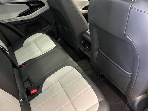 Used 2022 Land Rover Range Rover Evoque R-Dynamic S image 29