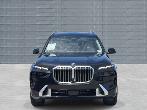 Used 2026 BMW X7 xDrive40i w/ Premium Package AWD/4WD image 2