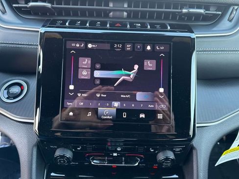 New 2026 Jeep Grand Cherokee 4WD image 23