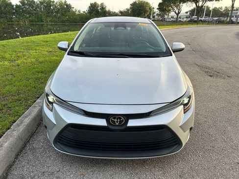 Used 2024 Toyota Corolla LE FWD image 9