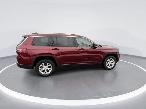 Used 2022 Jeep Grand Cherokee L Limited image 22