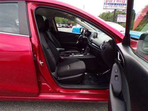 Used 2014 MAZDA MAZDA3 i Touring w/ Technology Package FWD image 16