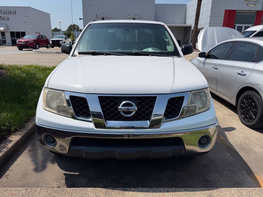 Used 2009 Nissan Frontier SE w/ SE Value Truck Pkg RWD image 4