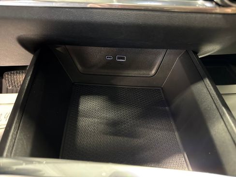 Used 2025 Chevrolet Equinox ACTIV AWD/4WD image 19