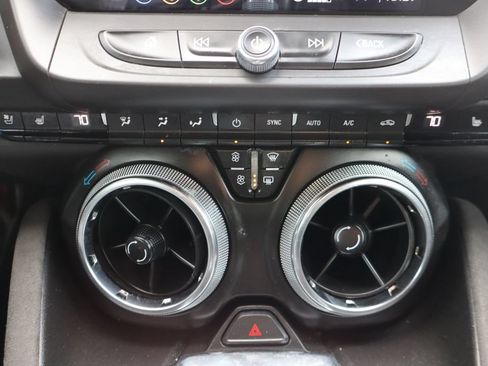 Used 2022 Chevrolet Camaro ZL1 RWD image 14