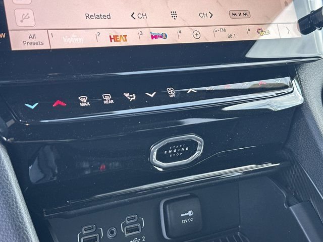 New 2026 Jeep Grand Cherokee Altitude AWD/4WD image 30