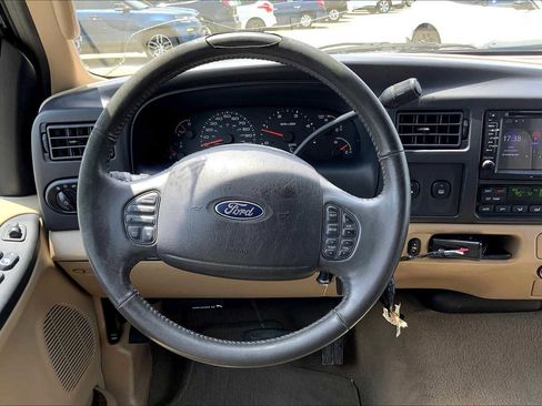 Used 2005 Ford Excursion Limited image 5