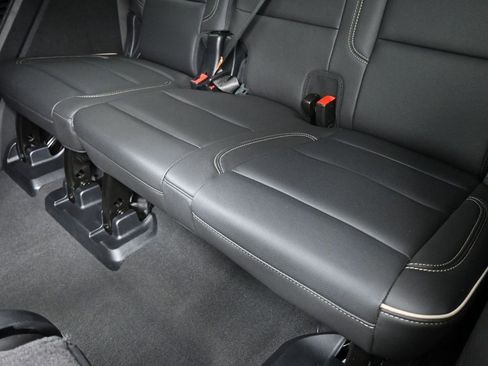 Used 2024 Chevrolet Tahoe Premier w/ Premium Package image 37