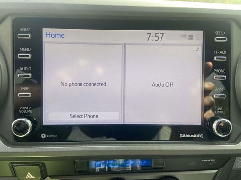 Used 2022 Toyota Tacoma TRD Sport w/ Technology Package image 20