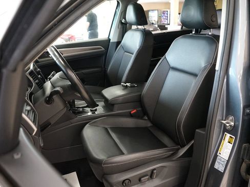 Used 2021 Volkswagen Atlas SE AWD/4WD image 2