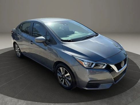 Used 2021 Nissan Versa SV FWD image 7