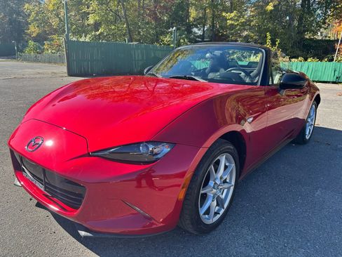 Used 2016 MAZDA MX-5 Miata Sport image 1