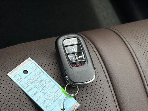 Used 2026 Honda Pilot Elite image 31
