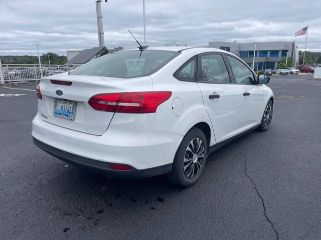 Used 2018 Ford Focus S FWD image 4