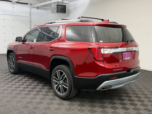 Used 2022 GMC Acadia SLT w/ Technology Package AWD/4WD image 3