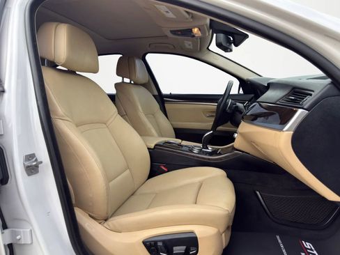 Used 2016 BMW 528i Sedan w/ Premium Package RWD image 20