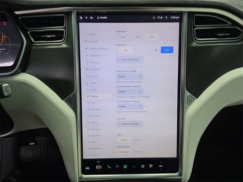 Used 2017 Tesla Model X 90D image 34