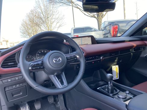 New 2026 MAZDA MAZDA3 2.5 S Hatchback w/ Premium Pkg image 35