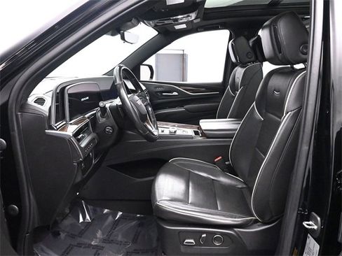 Used 2021 Cadillac Escalade ESV Premium Luxury image 10