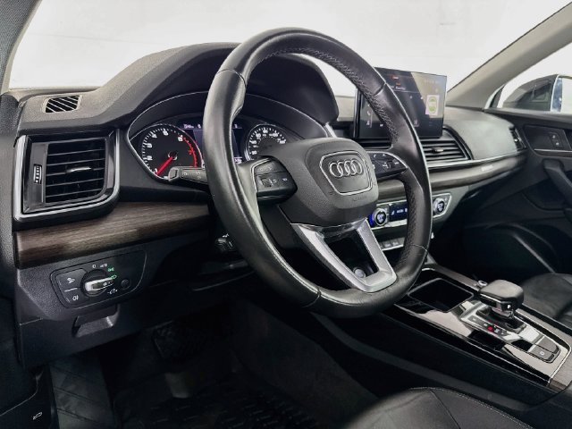 Used 2023 Audi Q5 2.0T Premium w/ Convenience Package AWD/4WD image 20