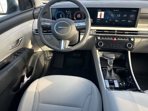 New 2026 Hyundai Tucson SEL image 16